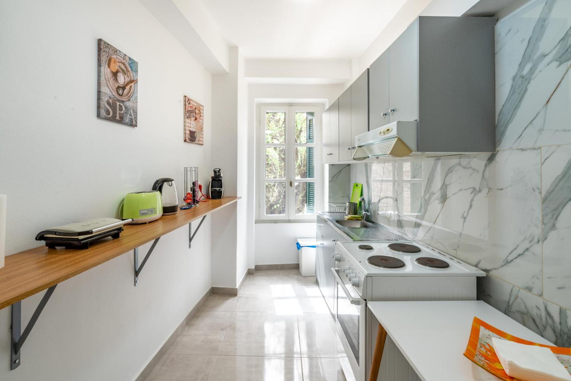 Psiri Gem From In Vivo Apartments- Spacious 1St Floor Apartment With Balcony In Athens' Historic Center Eksteriør billede
